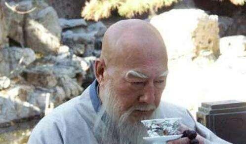 【姚广孝】姚广孝在太平盛世做“造反”大臣，晚年孤独终老，后悔莫及