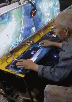 教师|“女教师上课忘关投影仪，浏览记录被公开…”哈哈哈学生们尴尬了！