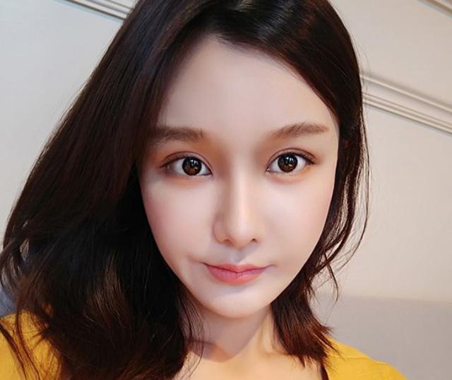 []晒晒雪梨和滕雨佳的豪宅，一个比一个豪华，当网红那么赚钱吗？