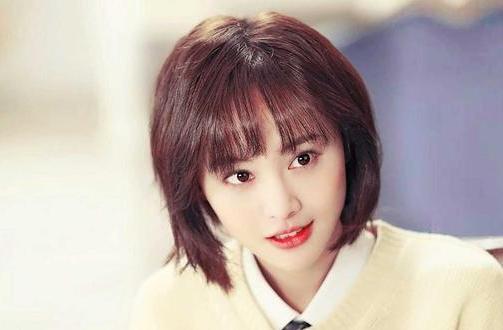 「李佳琦」被称“国宝级”精华液，因便宜被忽视，李佳琦：美白淡斑，我妈一直在用