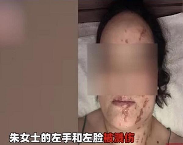 话晴空|福建女子网购下水道疏通神器，刚倒进下水道，“可怕”的事发生了