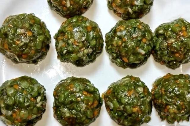 『豆角』夏天遇到此菜我从不还价，一买就是10斤，上锅一蒸清淡营养又美味