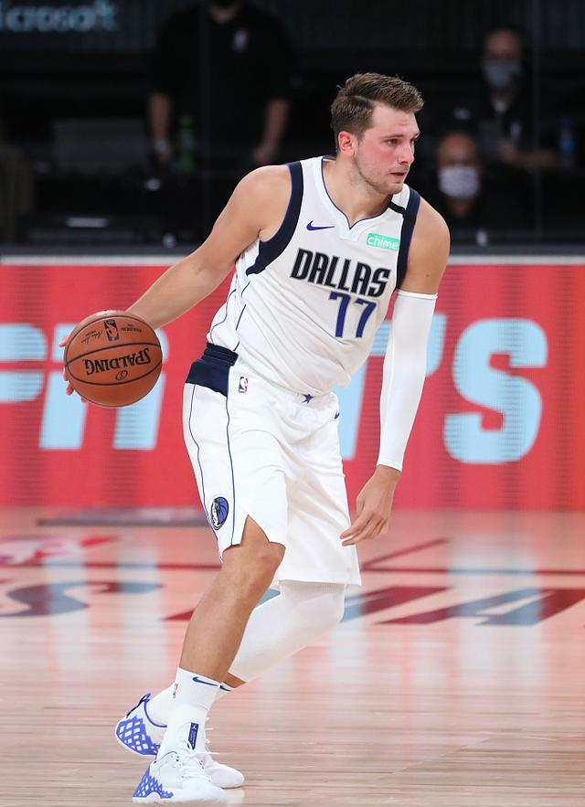 快船队|快船险胜独行侠，一场比赛显露太多问题，乔治+伦纳德并不可靠！