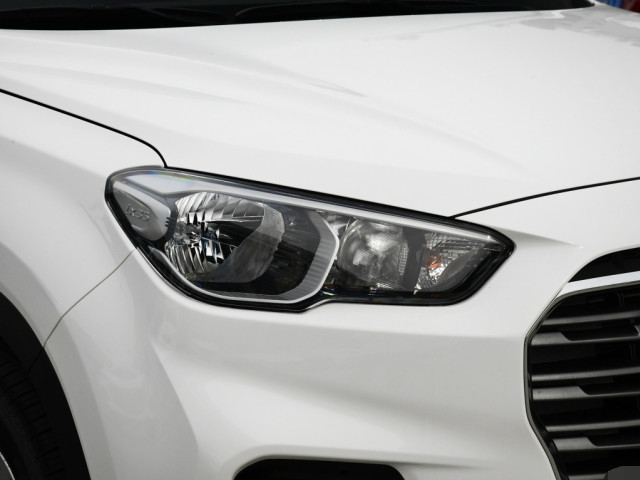 现代ix35|现代IX35有点苦，直接跳水3万，新车8.99万提走，不能降了赶紧抄底