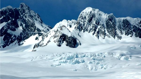 南极洲|你认为地球上是否还存在人类“未踏足之地”呢？网友：这简直数之不清