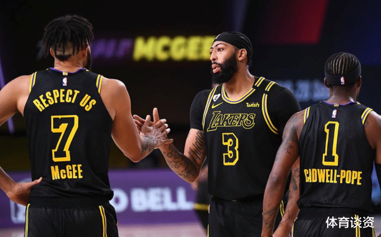 美国|30次犯规+19罚!湖人也被联盟盯上,裁判抢戏险被逆转,争议判罚不断