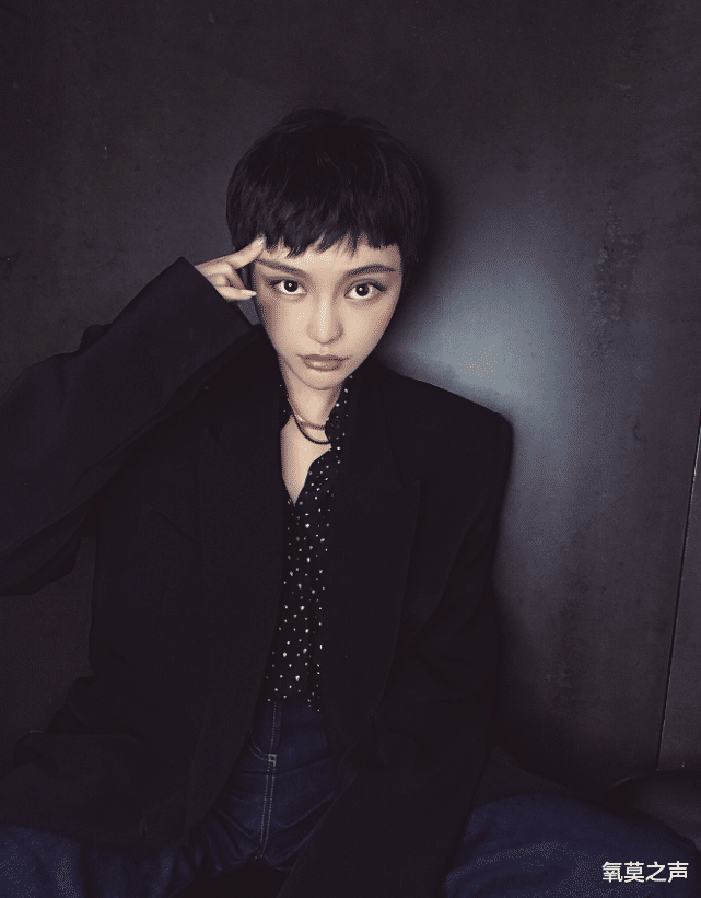 「短发」周扬青怎么了？剪去长发变帅气，新造型示意重头开始