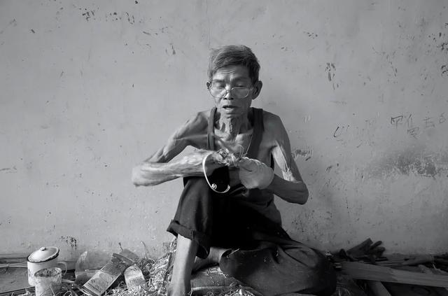 东北虎|男版李子柒爆红，90后复原千年前化妆品，中国匠人太牛了