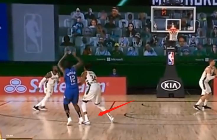 季后赛|就这是2连MVP!季后赛五连败,末节15分,球迷:哈登都没这么拉稀