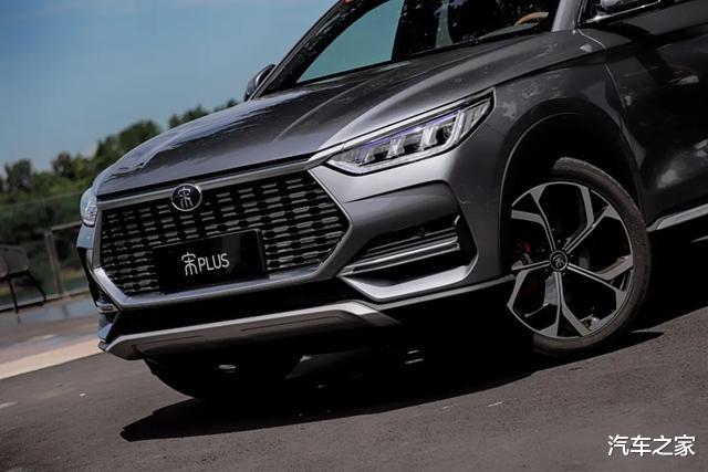 宋plus|宽近1米9,内饰三块屏幕,全新发动机!这台中国SUV要硬刚合资车!