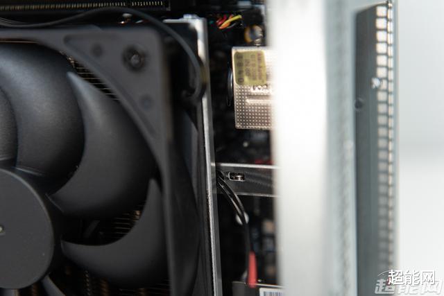 显卡|微星 Prestige P100X评测：有格调的创作者小钢炮