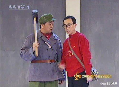 黄宏|24岁荣登春晚,60岁靠人搀扶走路,职务被免后,黄宏如今怎样