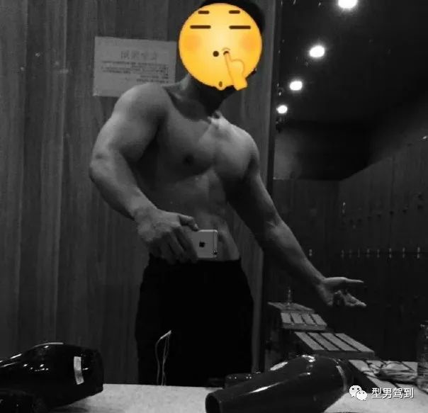 [南瓜]北京肌肉医生引发舔屏，网友纷纷求打针