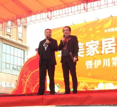 #侯耀华#坑完亲哥坑亲爹，祭祀当作秀，73岁侯耀华形象一再崩塌