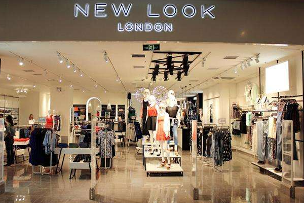 市值@又一服装巨头败退中国：市值缩水1600多亿，一件短袖20元“贱卖”