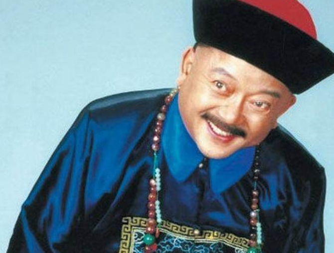 和珅|和珅有钱又有权,为什么不反抗任由嘉庆处置?道理很简单