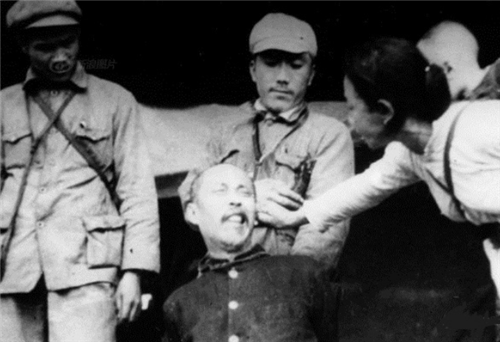 日军|民国悍匪旧照：女匪首张淑贞确实漂亮，图8被枪决前藏了300箱黄金