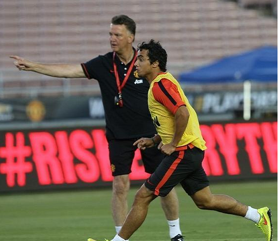 曼联|拉斐尔拿下三个第一，助球队战胜曼联！曼联球迷怀念他吗？