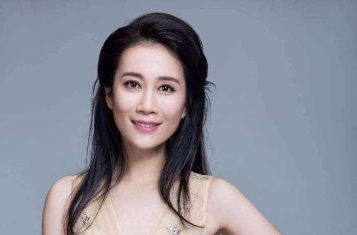 温峥嵘|为了拍戏不惜吃媚药，出道22年仅有一部代表作，如今参加演员2想翻红？