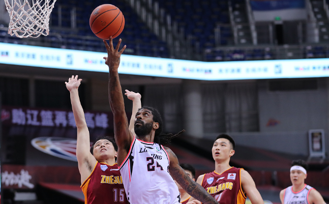 星际穿越|季后赛四强出炉!辽篮127-123淘汰浙江,郭艾伦35+8,吴前48分