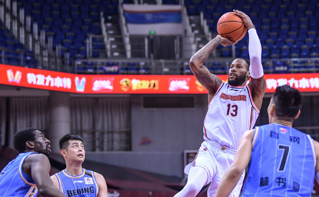 易建联|总分2-1挺进决赛!广东88-85首钢,易建联18+14创纪录,尤度24+21