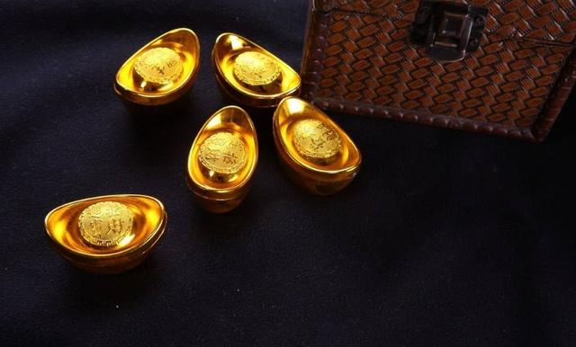 生肖@6月底财运红火，事业兴旺，发财享富贵的四大生肖