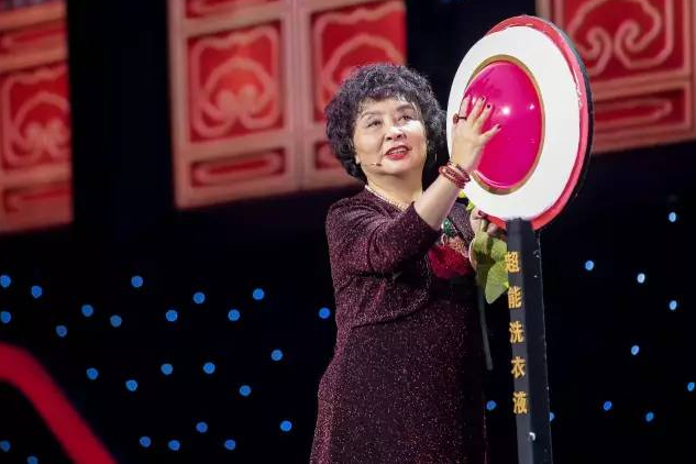 颜夕趣史|10年前,60岁母亲生下“双胞胎”,他们后来过得怎样?