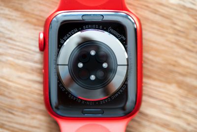 Apple Watch|五年固执，Apple Watch是否改脸，支持Qi无线充电标准