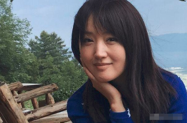 奔跑吧兄弟▲她第一次上春晚，因太美编播人员被吓到，没见过这么美的