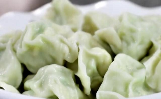饺子|夏天,韭菜茴香靠边站,用它包饺子最香,3块钱1斤,我一周做2回