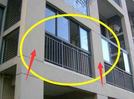 ：这种“阳台房”再便宜也别买，入住才明白是“坑”，懂行的都避开