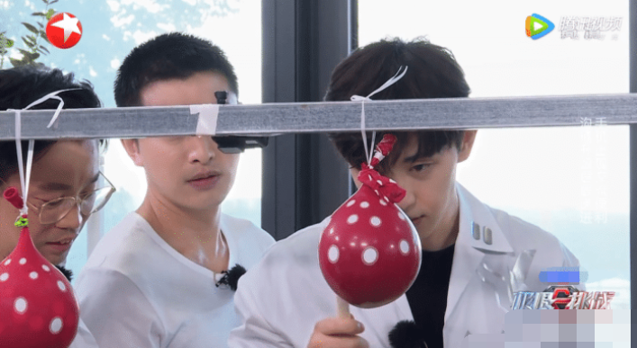 极挑6|《极挑6》彻底放弃治疗？郭京飞雷佳音照剧本念台词，装都不装了