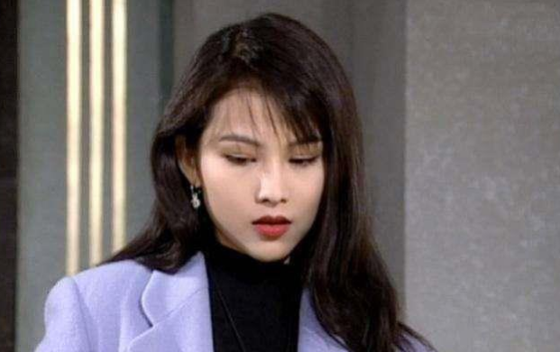 刘銮雄|刘銮雄“猎艳”绝世美女，李嘉欣最为普通，蔡少芬才是惊艳