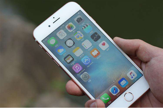 芯片：手机运行内存6GB和8GB有什么区别呢看完后买手机别再被导购套路了!