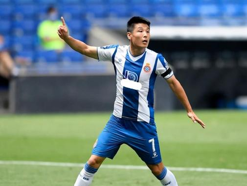 「西班牙人」0-1后，西班牙人官博沦陷了！球迷怒喷：赶紧把武磊卖了吧