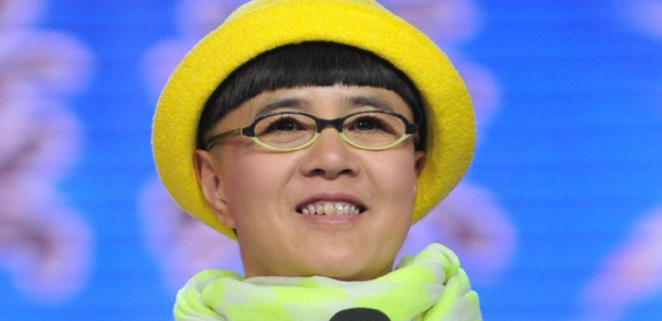 退休|从\央视国脸\到\宠妻狂魔\, \装\了32年的王宁，退休后露馅了