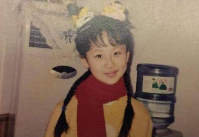 马思纯■杨紫：这是我童年，马思纯：这是我的，周冬雨：没事，我不要面子