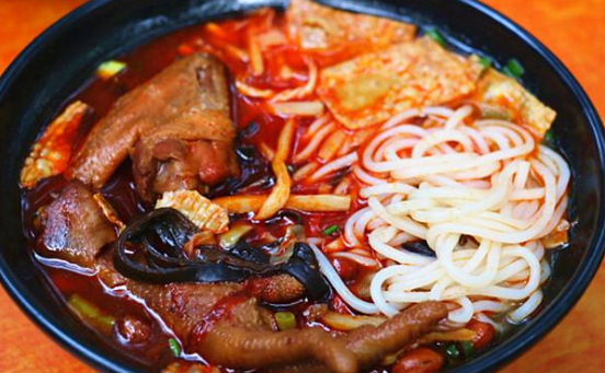 臭豆腐@假如请你免费吃三天海底捞，但必须吃一种黑暗料理，你会选哪种？