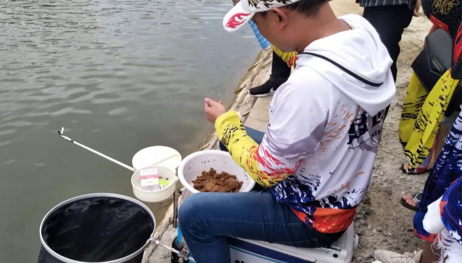 「」水库钓鱼技巧——盛世三渔