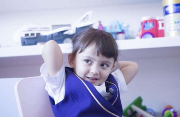 「吴奇隆」看看吴奇隆的儿子，再看看前妻的女儿，差距真是太大了！