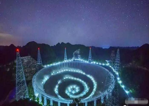 射电望远镜|耗资2.5亿元打造,曾是世界上最大的“天眼”,如今已经沦为垃圾场!