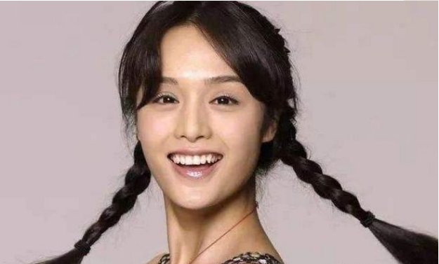 春晚|她17岁被邀上春晚, 巅峰时下嫁“外卖”小哥, 没想到丈夫居然是我们熟悉的他