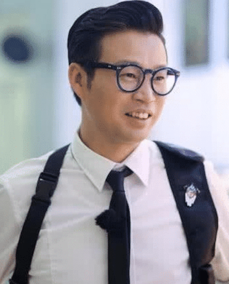 「王迅」为什么国产电影里都有王迅，他拥有这么多的资源，看看他的身份！