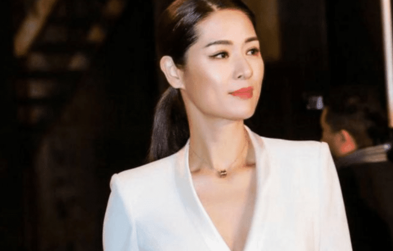马艳丽|她原来是“中国第一美女”, 如今44岁孤身一人, 靠种地为生, 身家上亿