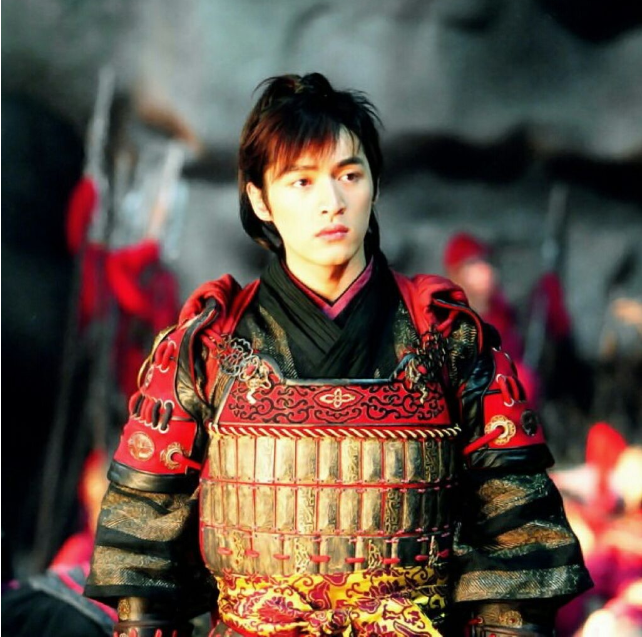 #胡歌#停播14年的剧终于能看了，年轻时胡歌、何润东再帅，可市场已不在