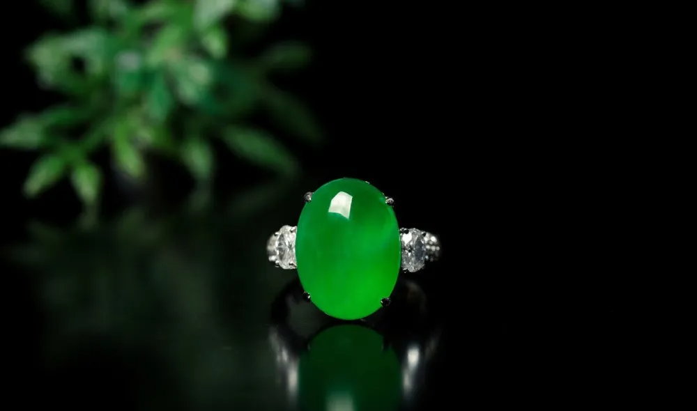 翡翠|翡翠市场中玻璃种翡翠原石万中无一！