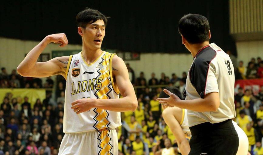 刘铮|CBA抢人大战即将开始,第一位球星已经出现,会花落谁家?