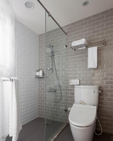 「卫浴」小两口的甜蜜轻工业风,全屋大气精致,完工后的场面处处吸引我