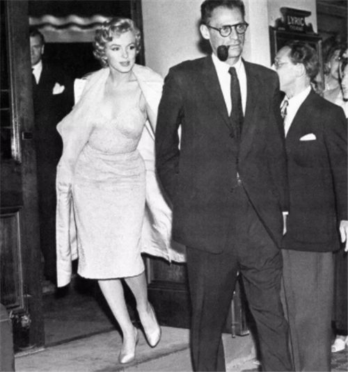 [迪丽热巴]?好莱坞知名女星，名声大噪时离奇失踪，被发现时已成一具木乃伊