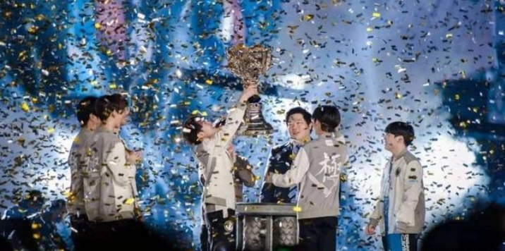 [打野]LOL世界赛来临，前8届S赛冠军齐聚，实力如何划分？